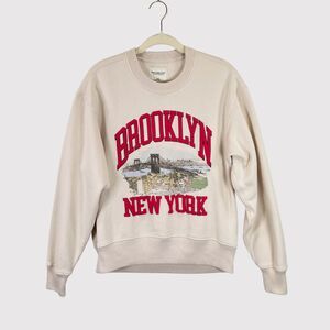 Abercrombie Fitch Womens Sweatshirt Beige Brooklyn NY Graphic Crewneck 2XS XXS